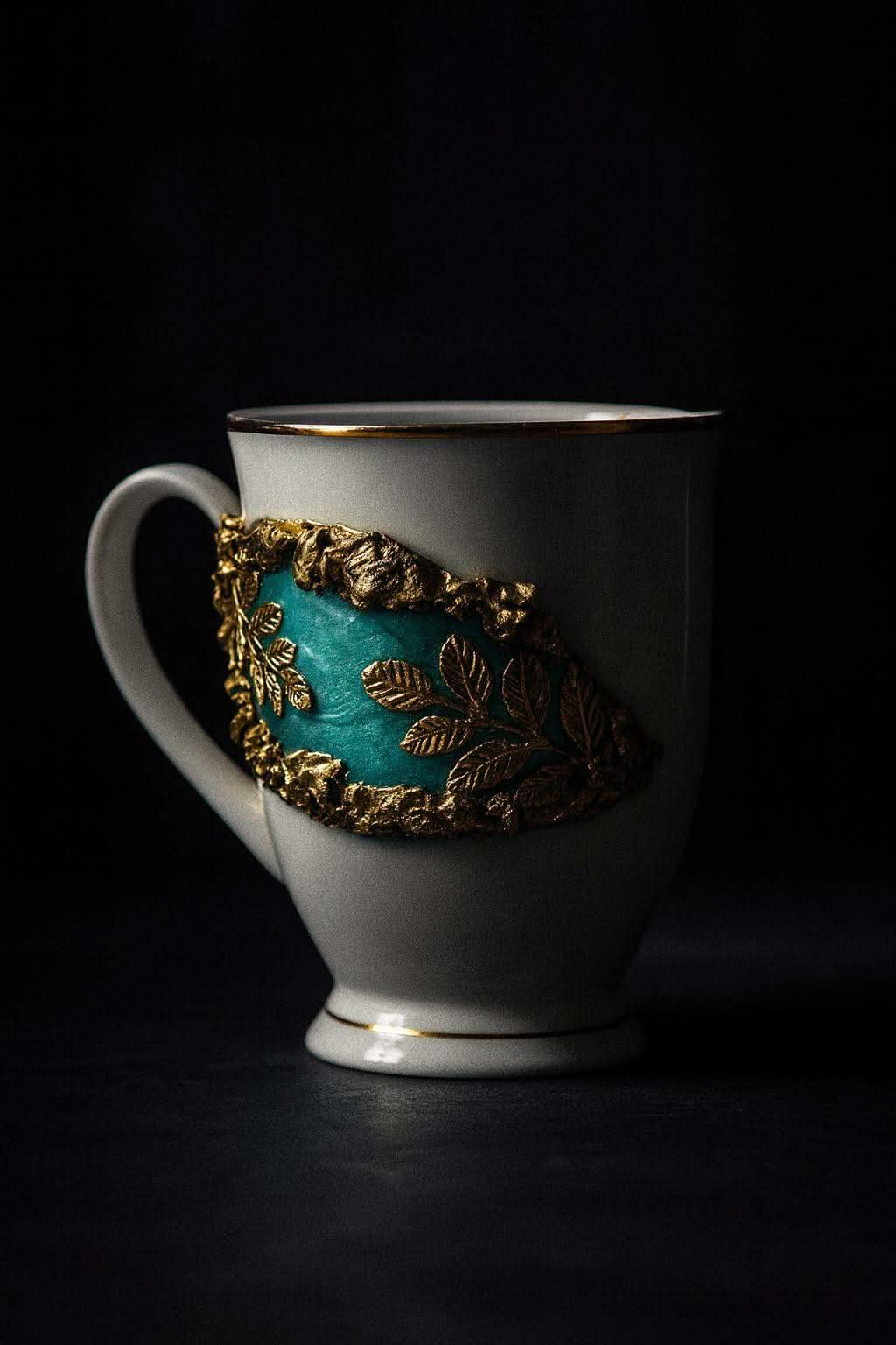 Luxury Crockery Gift Hamper | Custom Designer Mugs with Coasters & Accessories - Fankaarlok