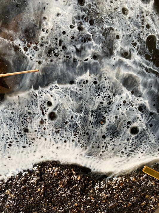 Ocean Wave Resin Clock – Minimal Design | Handcrafted Wall Clock by Fankaarlok