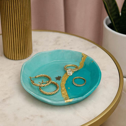 Emerald Shine Dresser Jewelry Tray with Golden Detailing | Fankaarlok - Fankaarlok