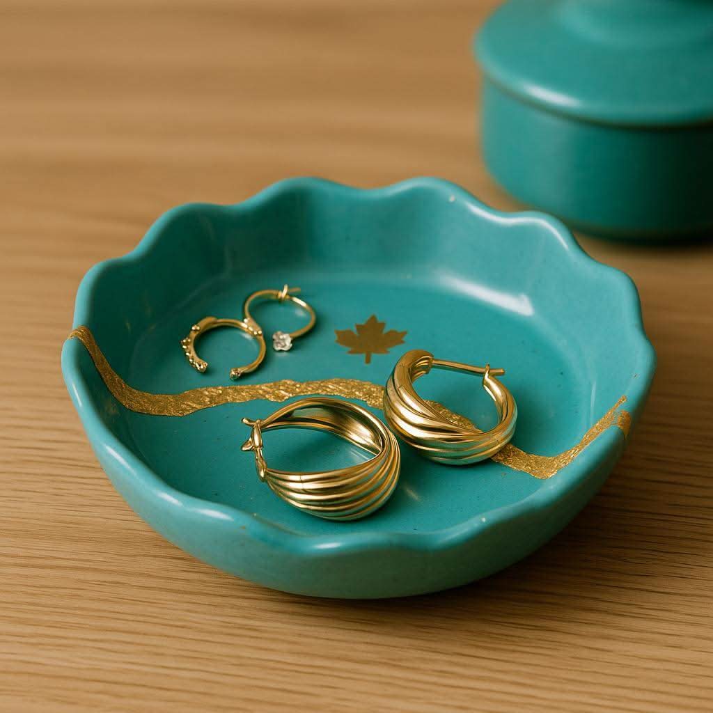 Emerald Shine Dresser Jewelry Tray with Golden Detailing | Fankaarlok - Fankaarlok
