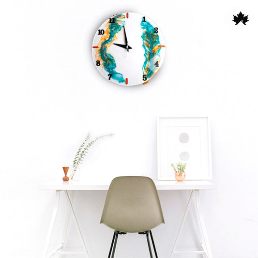 Resin Art Statement Clock – Large Round Wall Clock by Fankaarlok