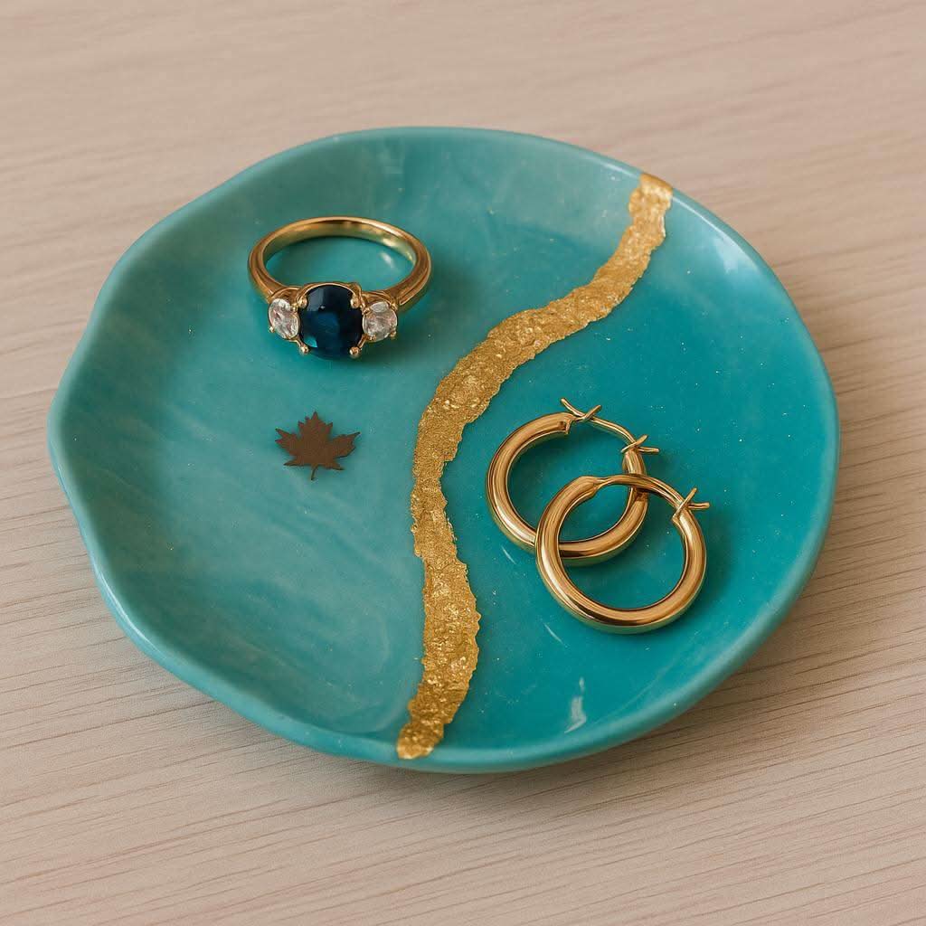 Emerald Shine Dresser Jewelry Tray with Golden Detailing | Fankaarlok - Fankaarlok