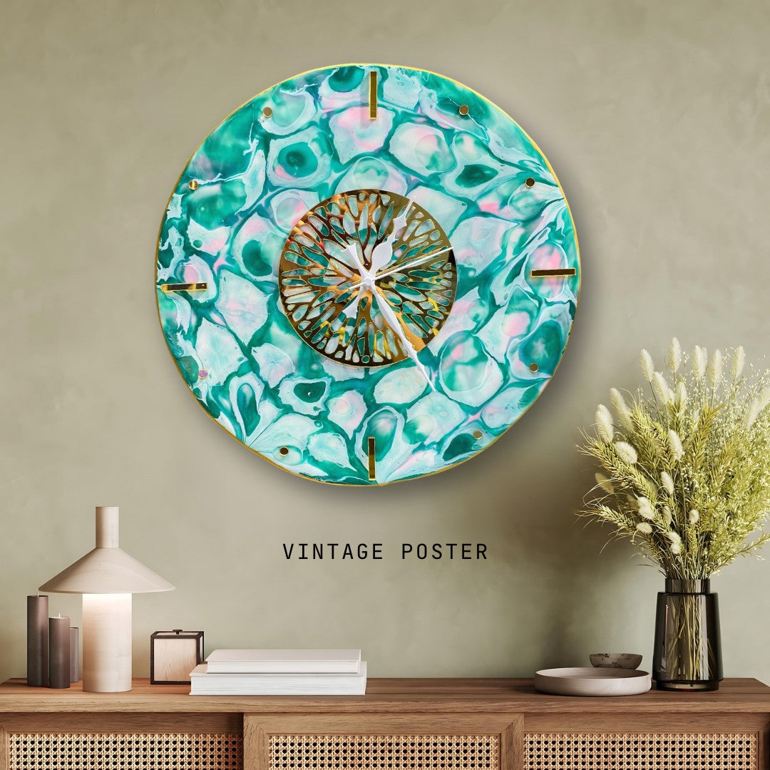 Abstract Resin Art Clock – Gold Centerpiece Design | Modern Wall Clock by Fankaarlok