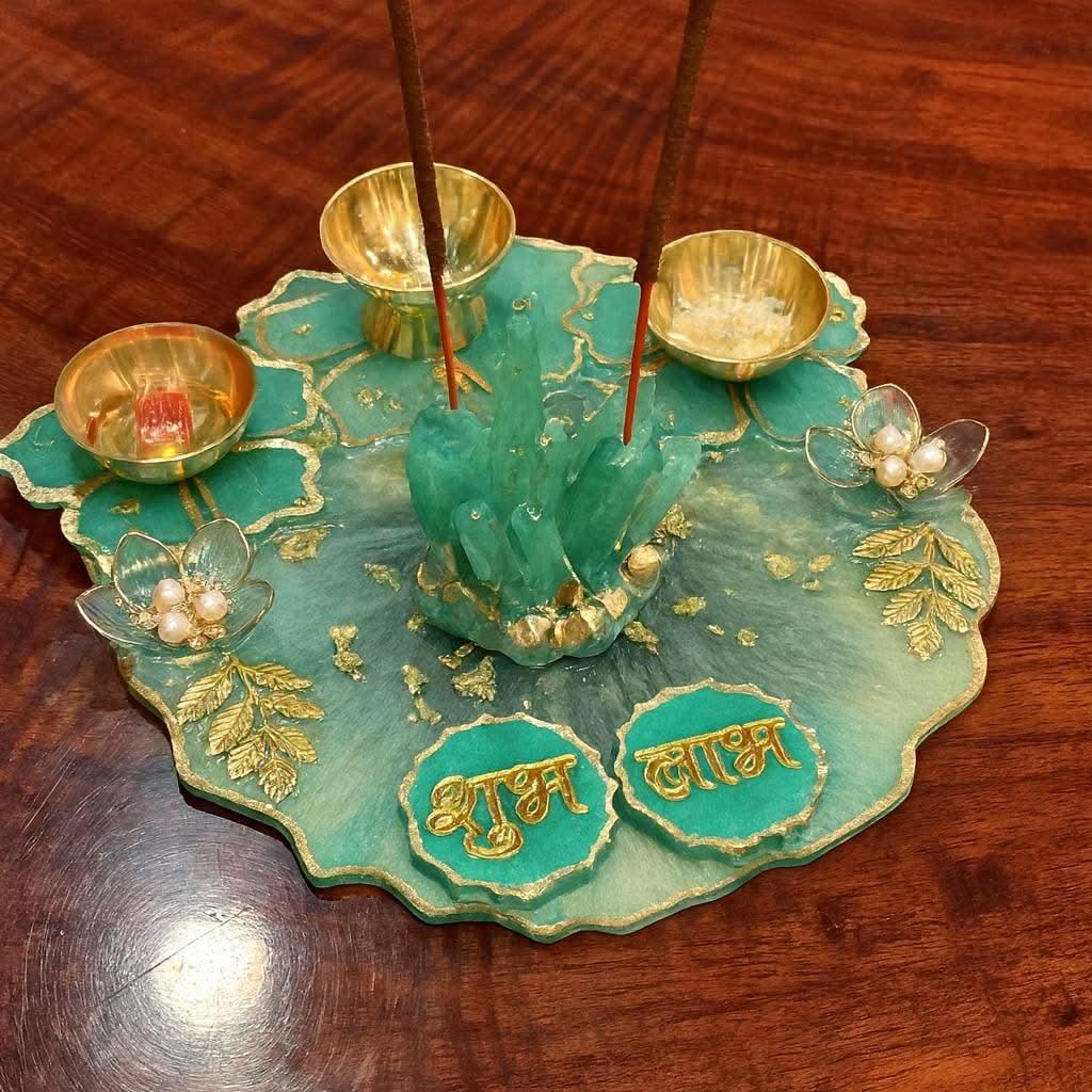 Pooja Thali Gift Set Online | Luxury Designer Pooja Thali with Brass Diyas & Shubh Laabh - Fankaarlok