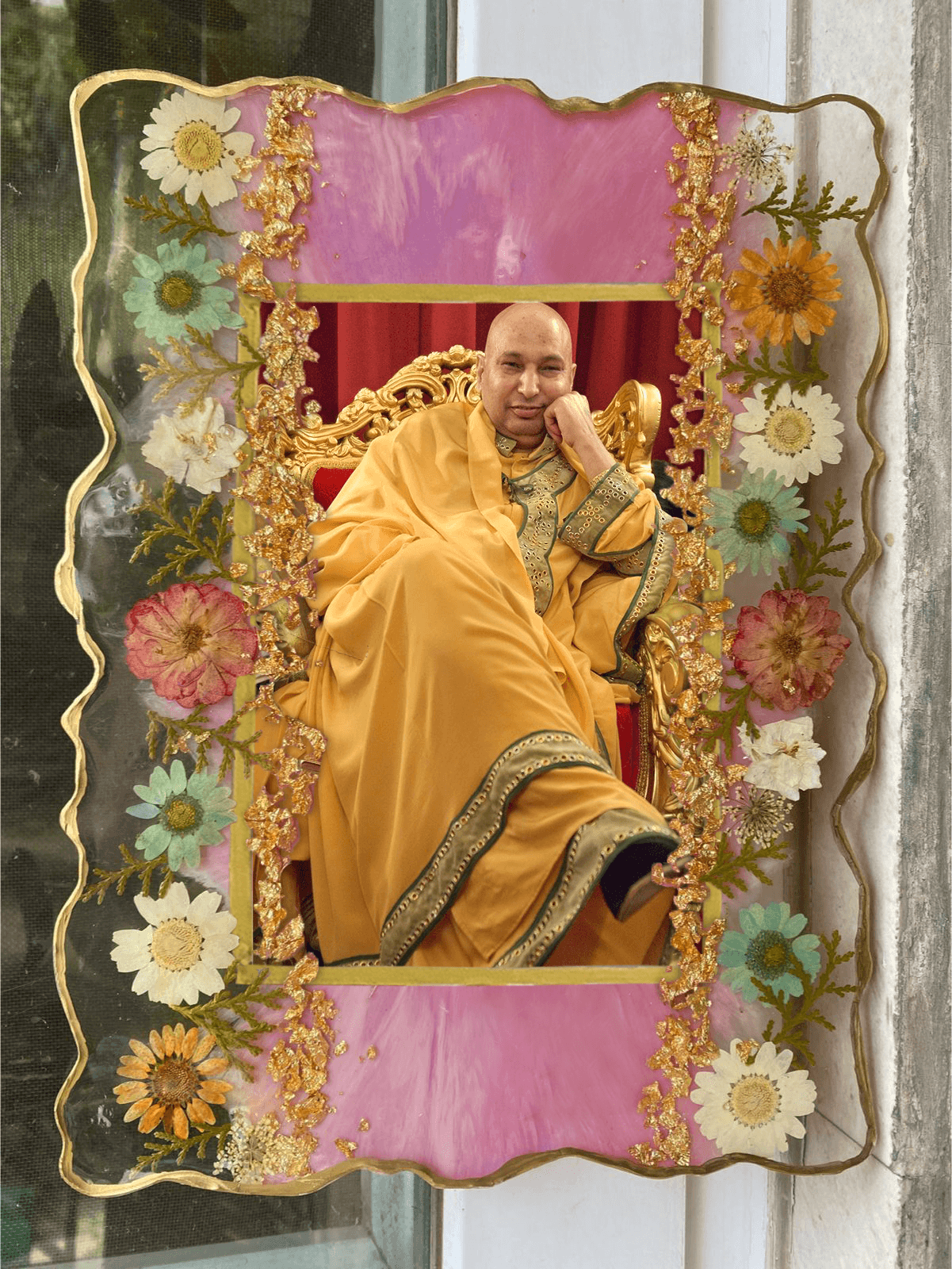 Guruji Wall Hanging Frame | Handmade Resin Spiritual Frame for Home Temple & Gifting - Fankaarlok