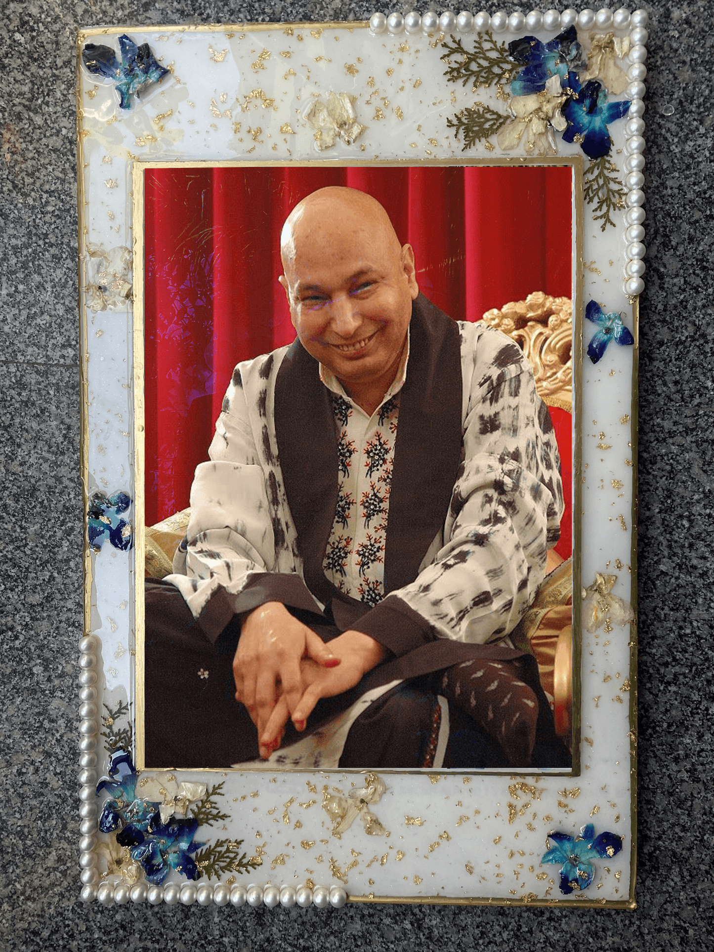 Handmade Guruji Frame India – Custom Made Swaroop Photo Frame - Fankaarlok