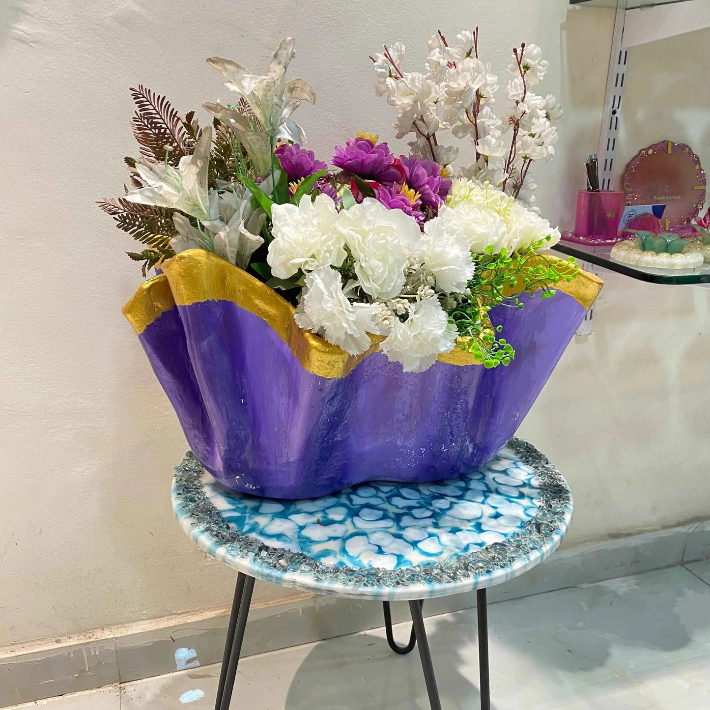 Royal Amethyst Bloom – Buy Large Indoor Planter Online | Fankaarlok