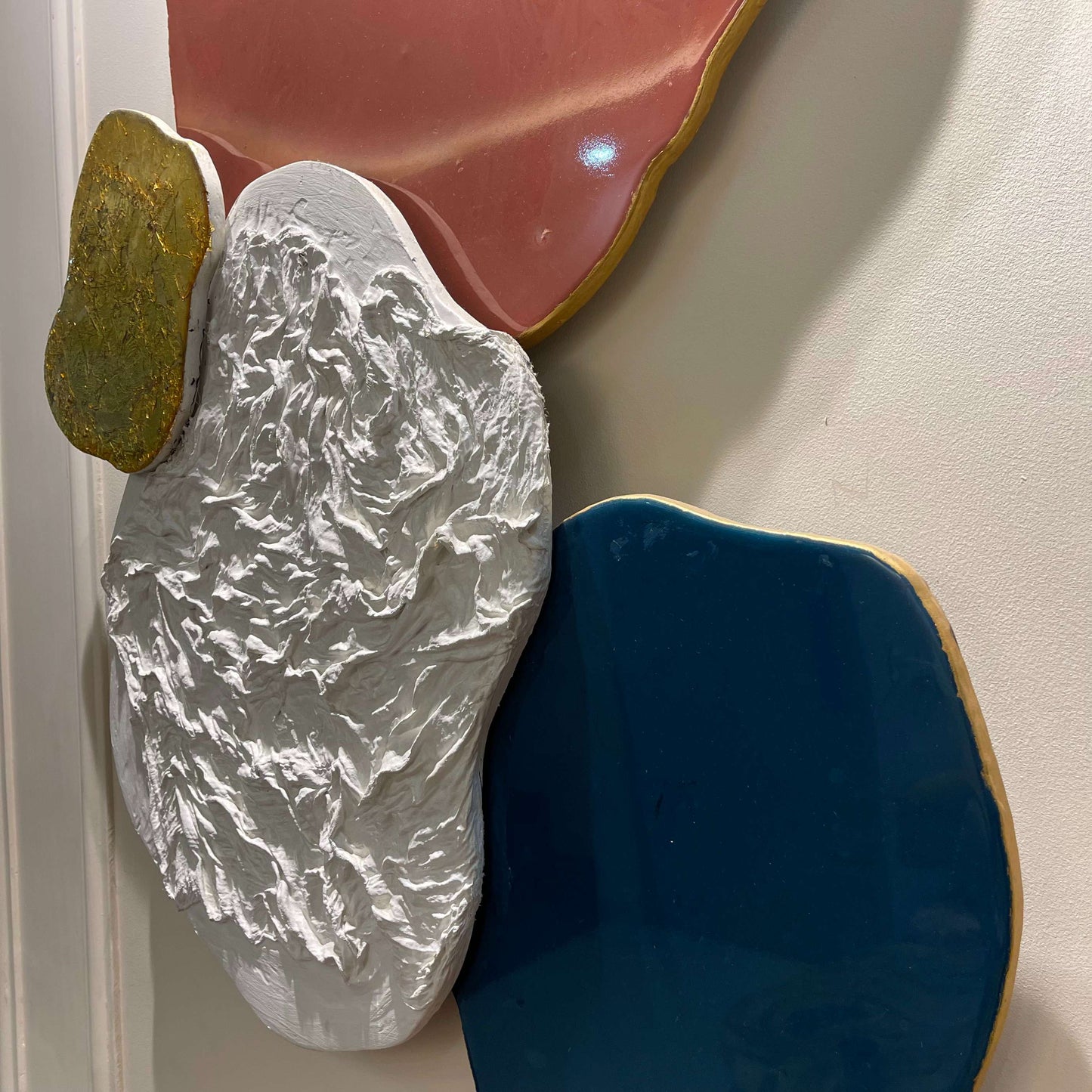 Sculpted Color Harmony – Resin Handmade Wall Art Online | Fankaarlok