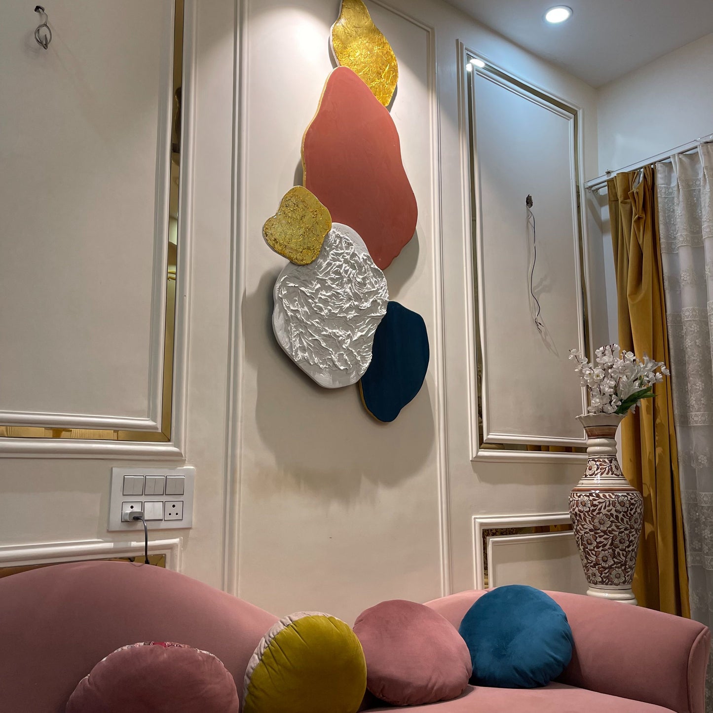 Sculpted Color Harmony – Resin Handmade Wall Art Online | Fankaarlok