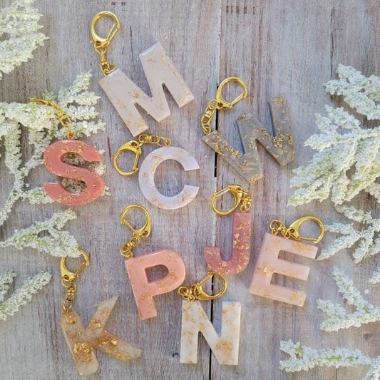 Letter Keychains – Personalized Initial Keyrings | Fankaarlok