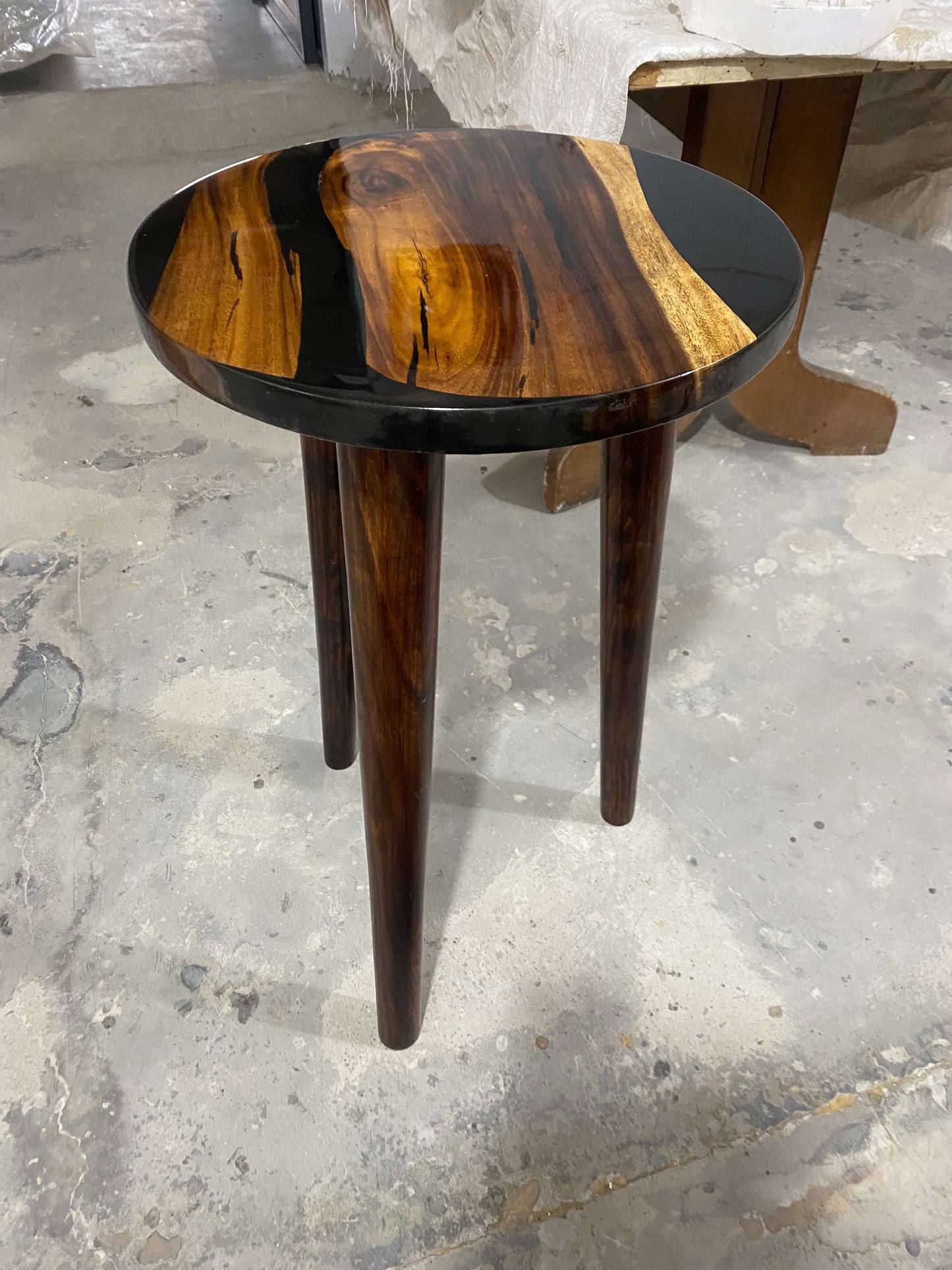 Ebony Harmony – Luxury Designer Coffee Table Online | Fankaarlok