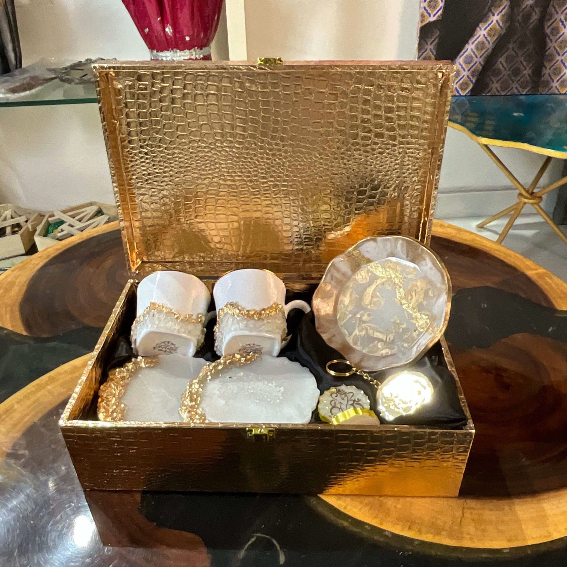 Golden Grace Festive Gift Hamper for Diwali | Fankaaarlok - Fankaarlok