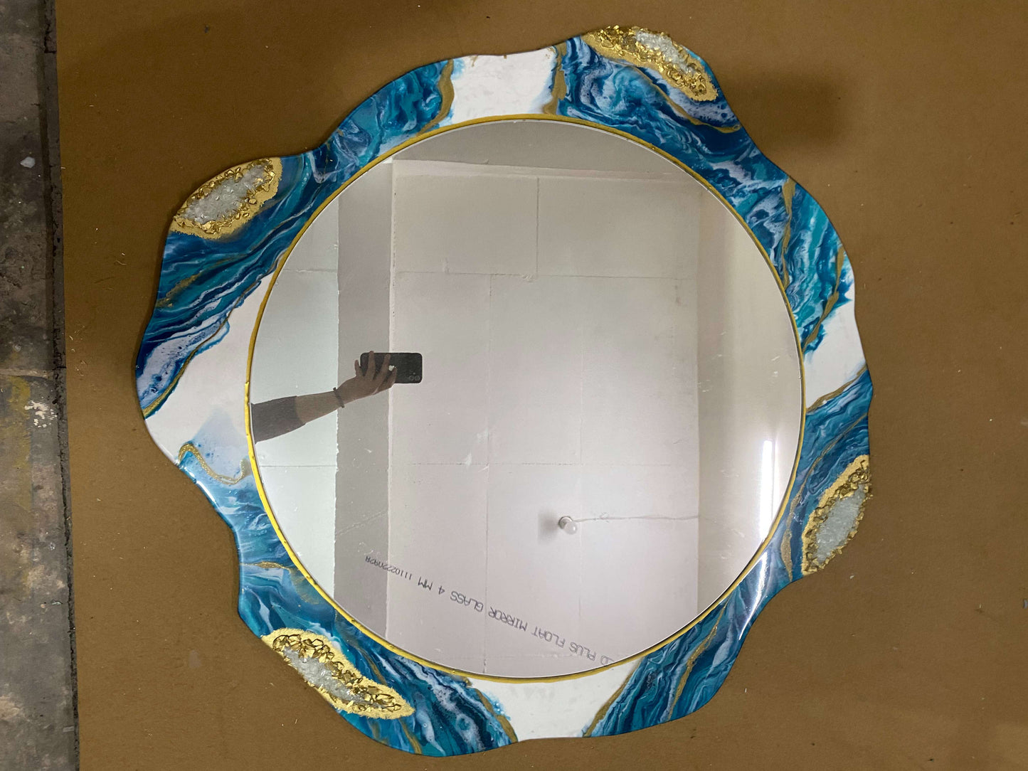 Azure Crest Round – Resin Wall Mirror for Interior Decoration | Fankaarlok