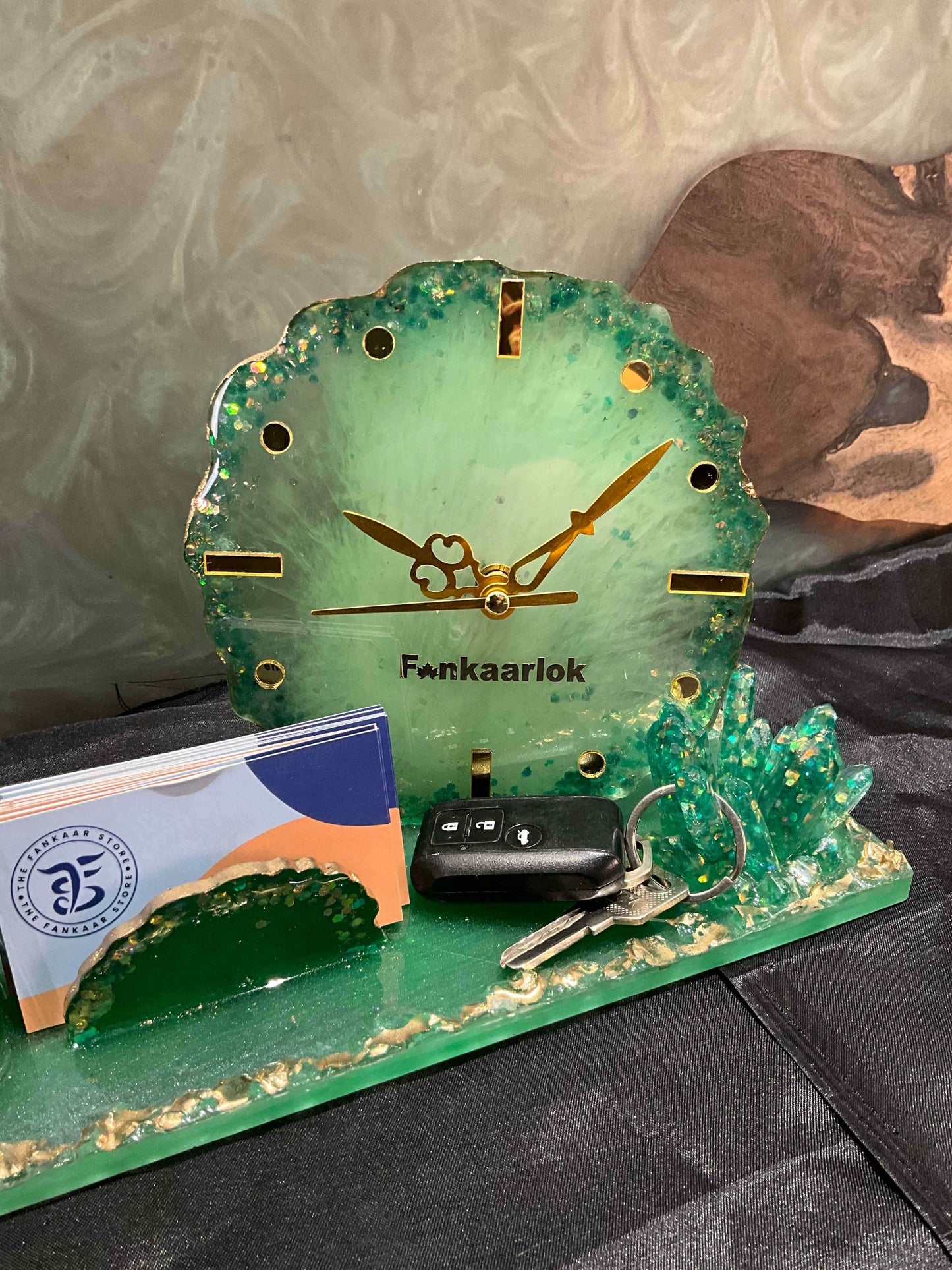Emerald Luxe Table Clock Pen Holder | Fankaarlok - Fankaarlok