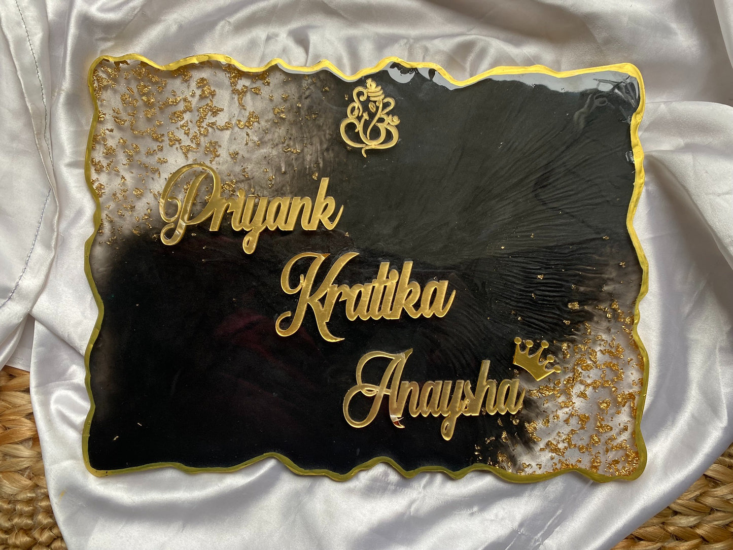 Grace Luxe – Luxury Nameplate for Home Entrance | Custom Handcrafted Nameplate