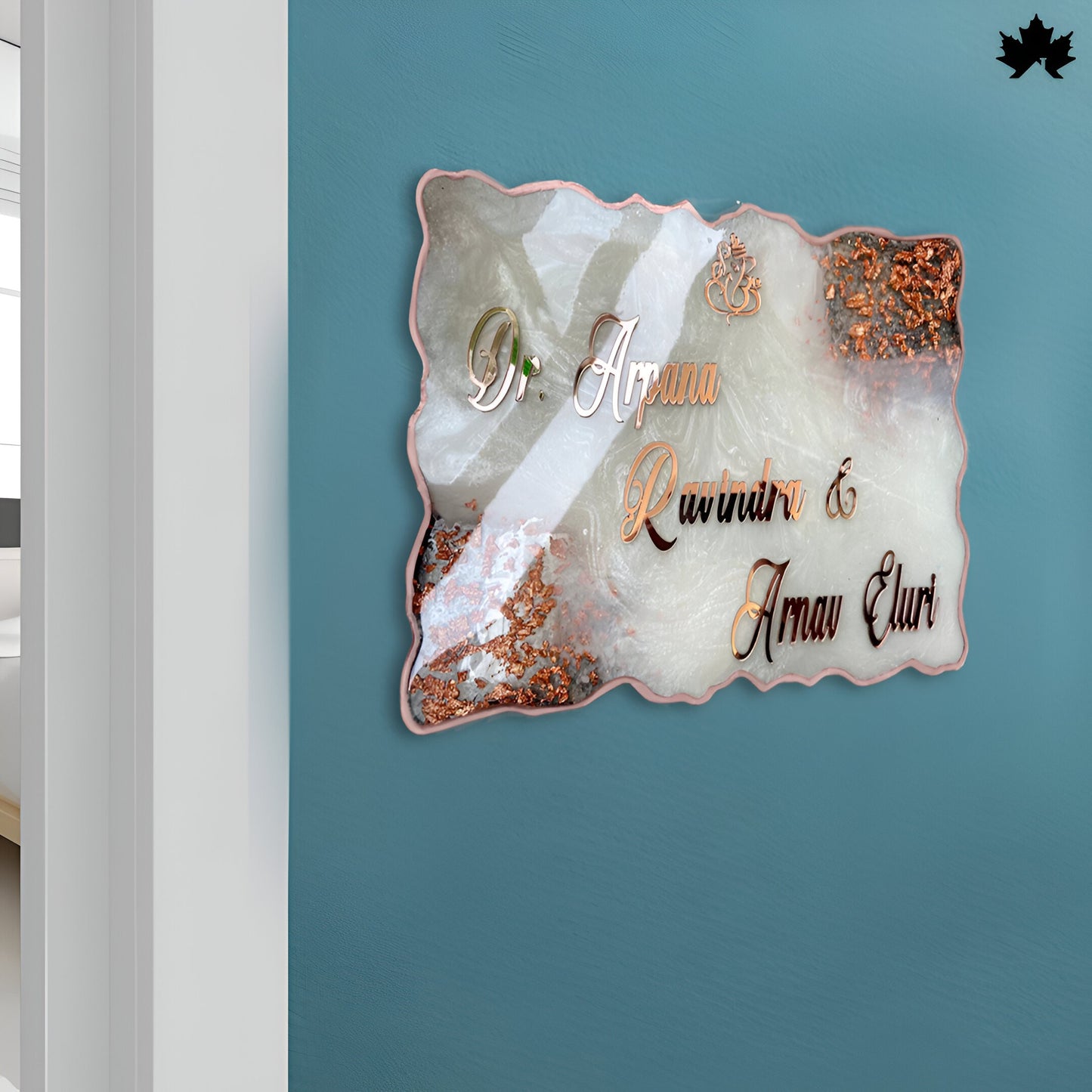 Auric Edge – Gold Accent Nameplate for Home | Elegant Couple Nameplate