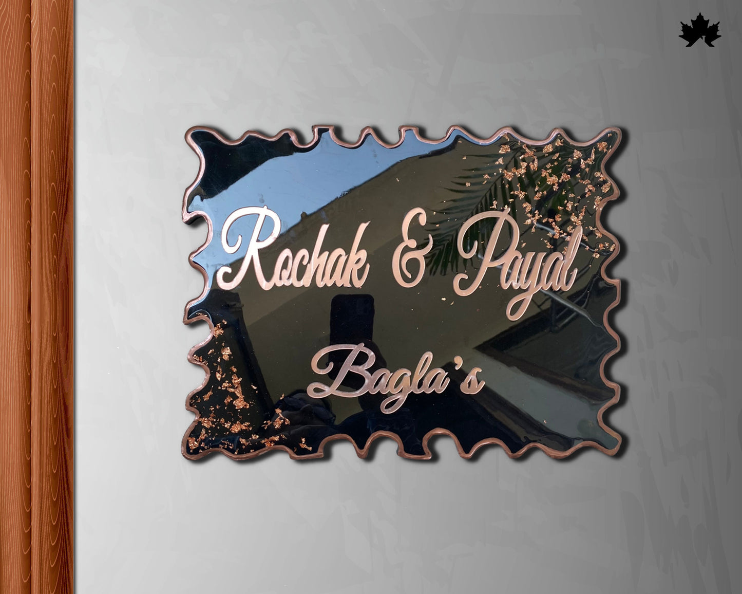 Auric Edge – Gold Accent Nameplate for Home | Elegant Couple Nameplate