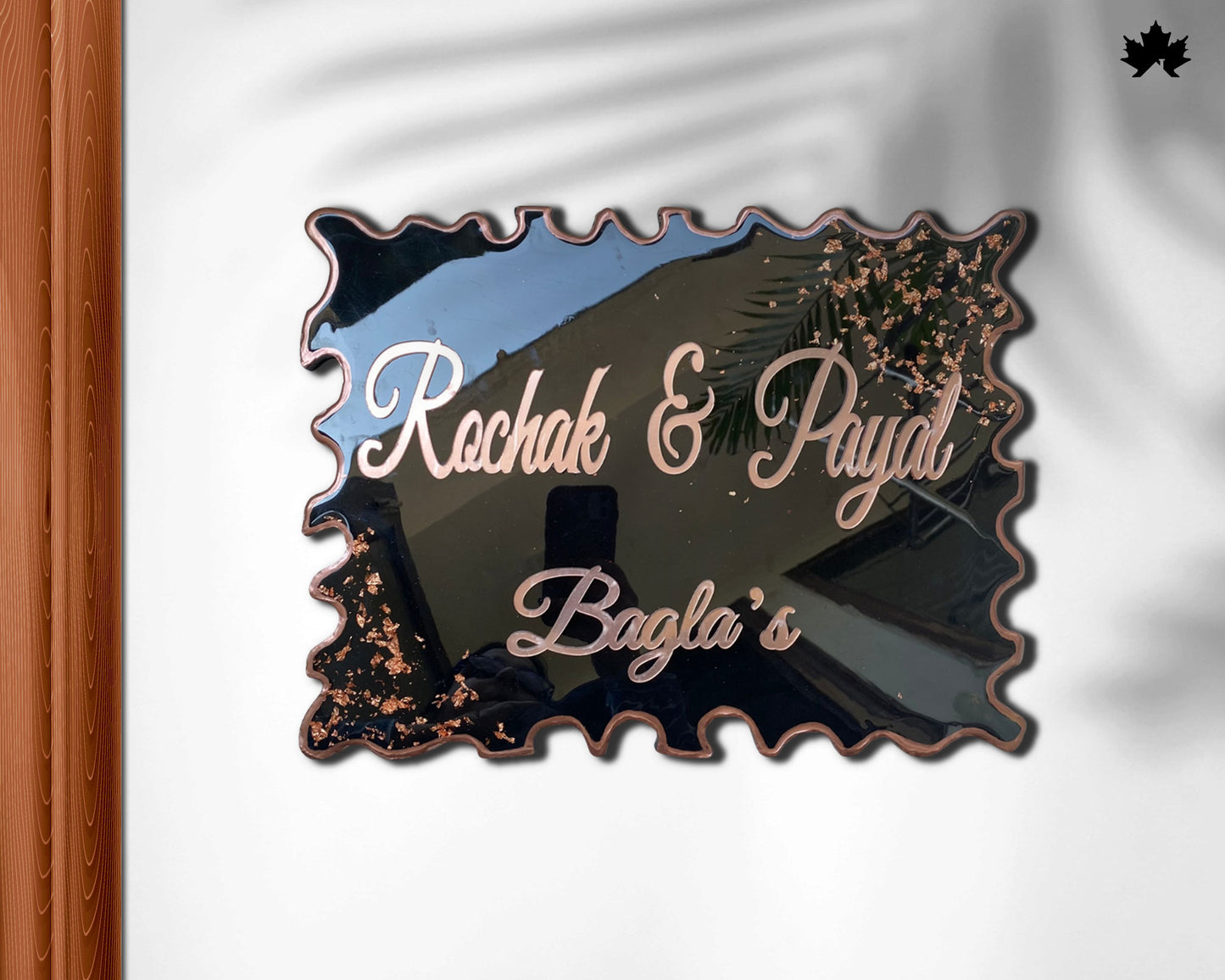 Auric Edge – Gold Accent Nameplate for Home | Elegant Couple Nameplate