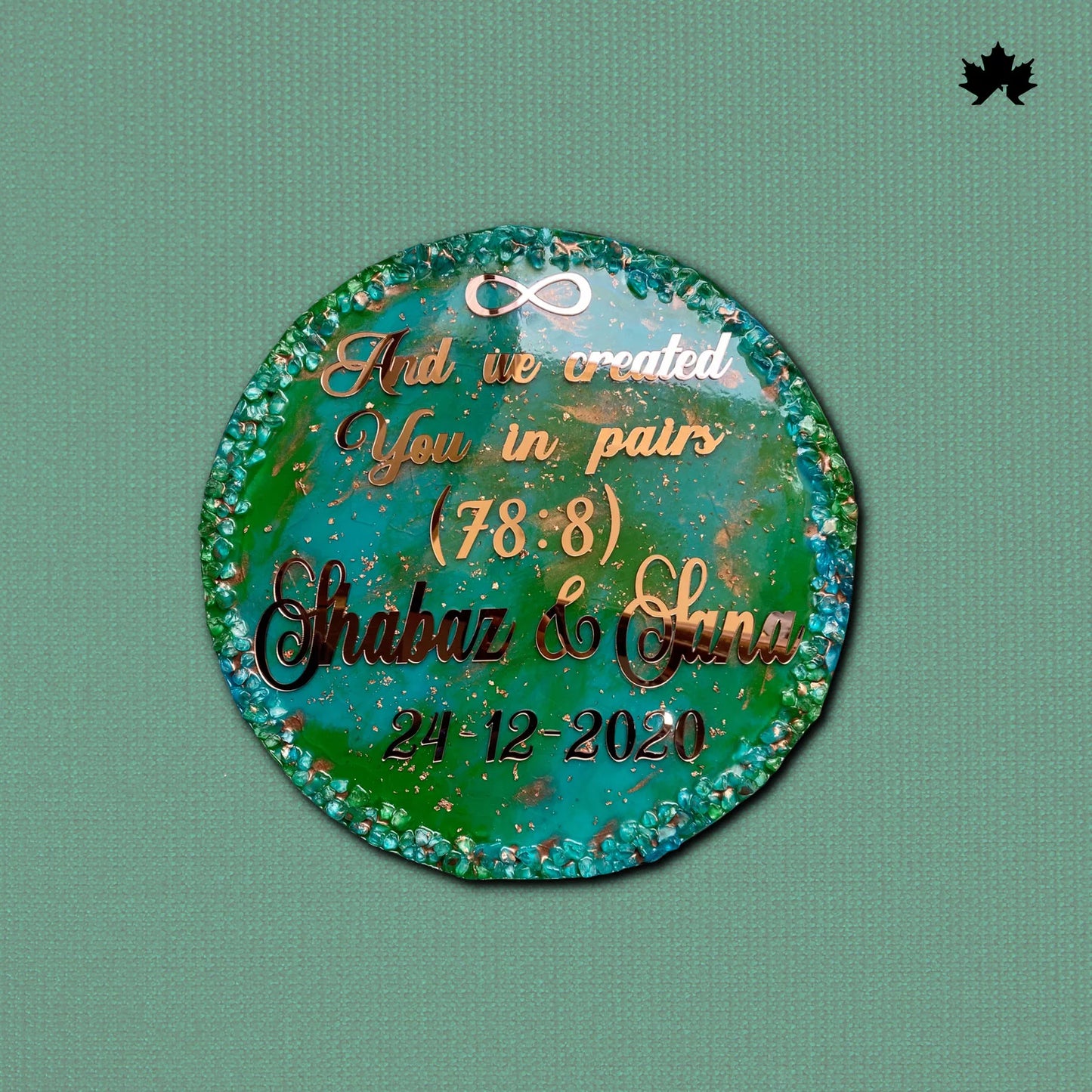 Round Designer Nameplate | Personalized Couple Nameplate with Quote