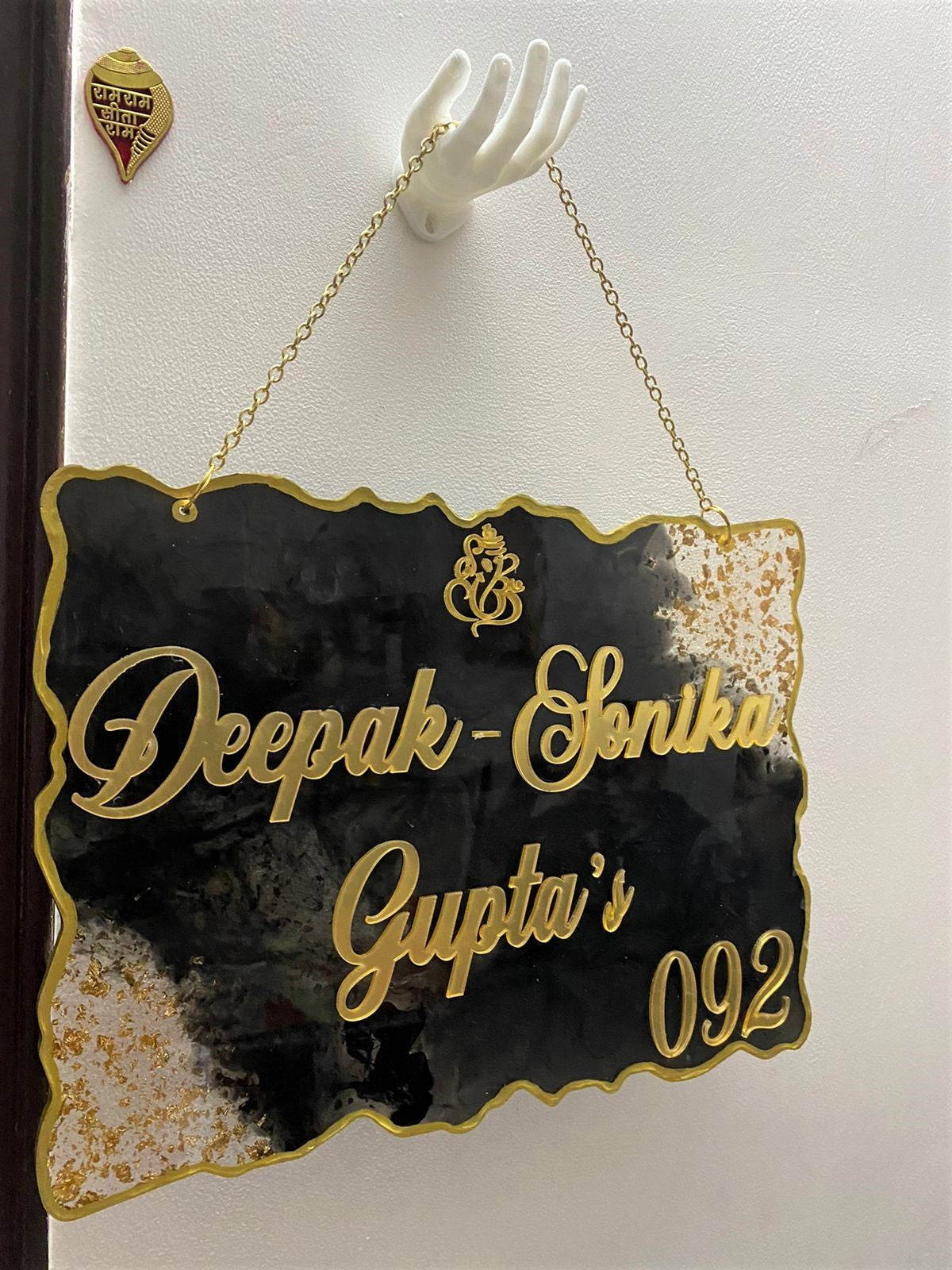 Grace Luxe – Luxury Nameplate for Home Entrance | Custom Handcrafted Nameplate