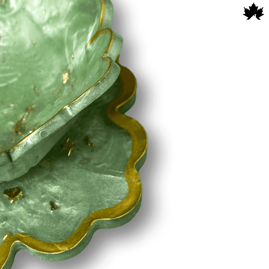 Decorative Diya for Pooja in Green & Gold Floral Base | Fankaarlok - Fankaarlok