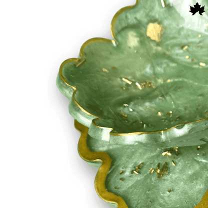 Decorative Diya for Pooja in Green & Gold Floral Base | Fankaarlok - Fankaarlok