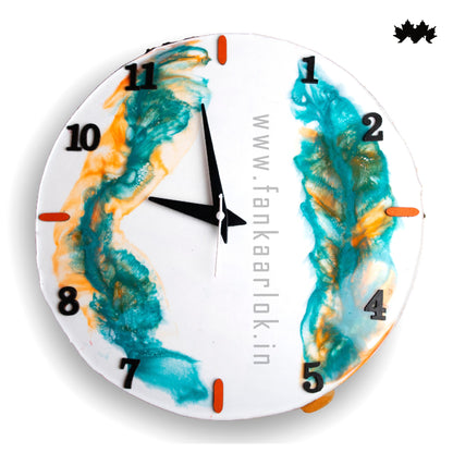 Resin Art Statement Clock – Large Round Wall Clock by Fankaarlok