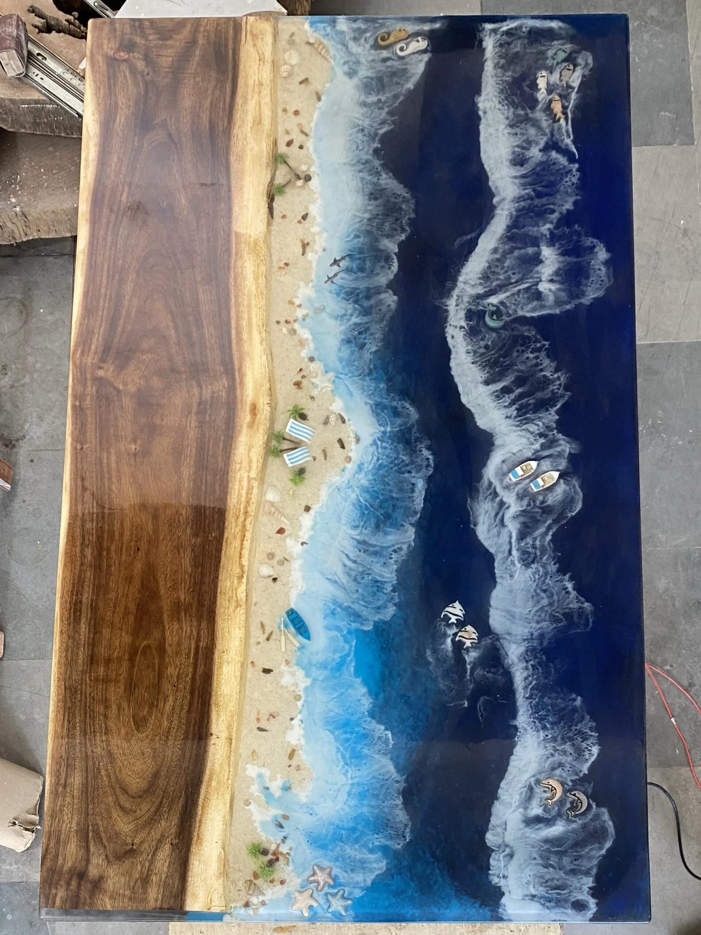 Ocean Dining Table – Beach Wave Epoxy Dining Table | Fankaarlok