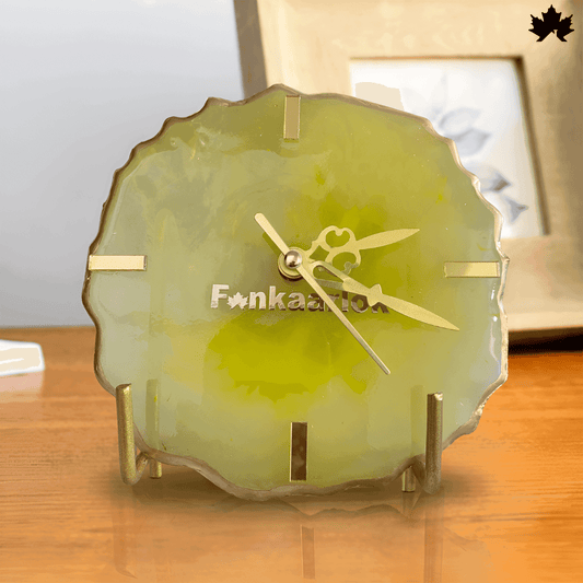 Gold Elegance Table Clock for Corporate Gifting | Fankaarlok - Fankaarlok