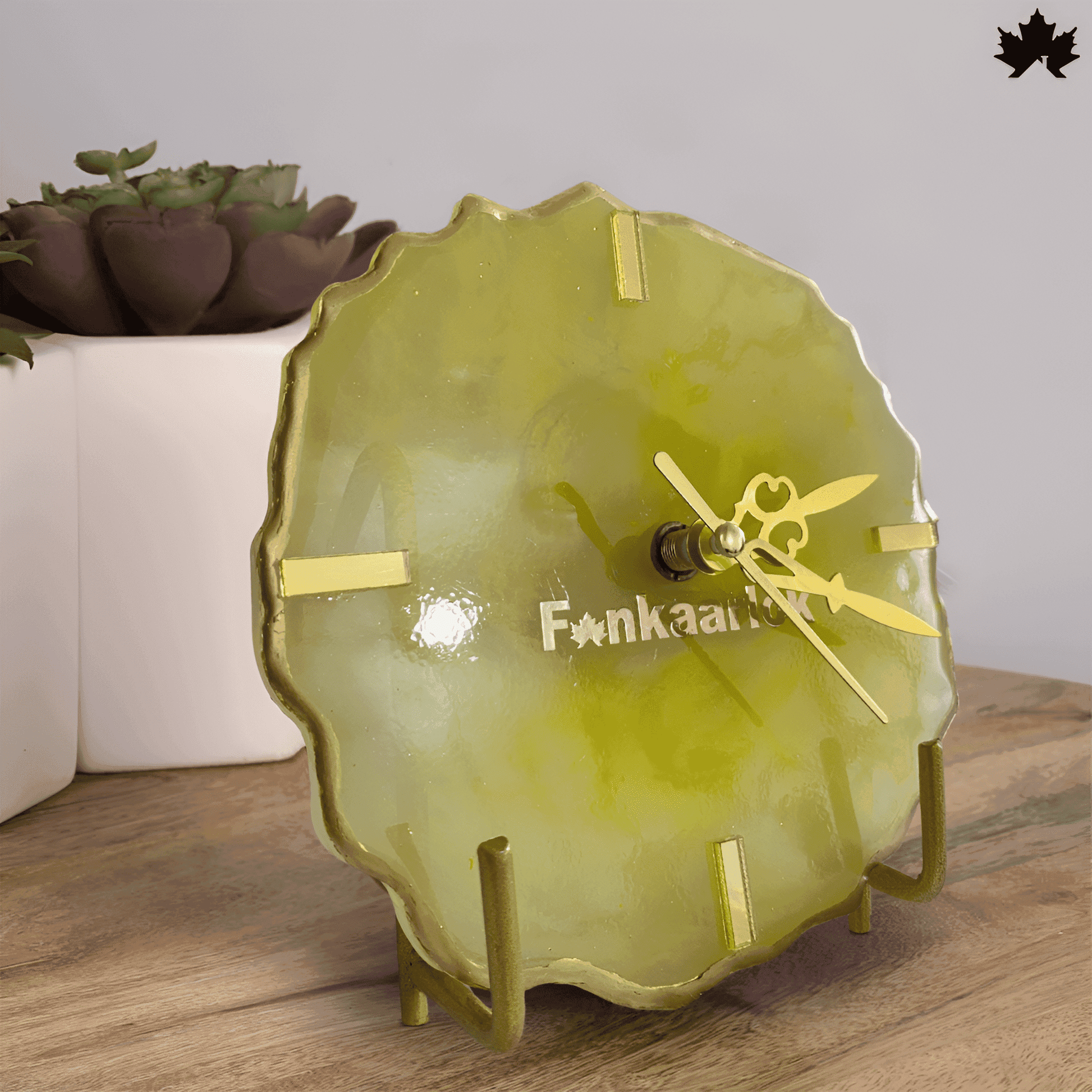 Gold Elegance Table Clock for Corporate Gifting | Fankaarlok - Fankaarlok