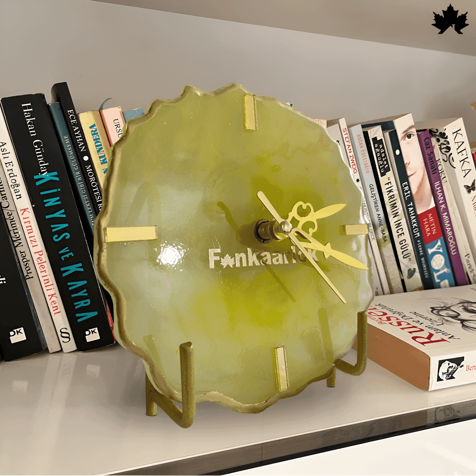 Gold Elegance Table Clock for Corporate Gifting | Fankaarlok - Fankaarlok