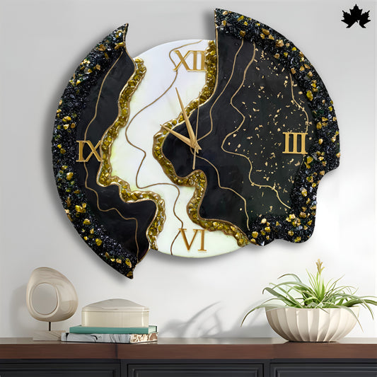 Black & White Geode Resin Design | Sculpted Edge Wall Clock by Fankaarlok
