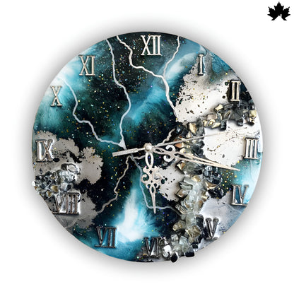 Geode Resin Art Clock – Metallic Design | Buy Wall Clock Online from Fankaarlok