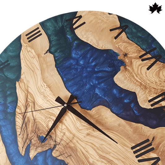 Blue & Teal Epoxy River Design | Big Wooden Wall Clock by Fankaarlok