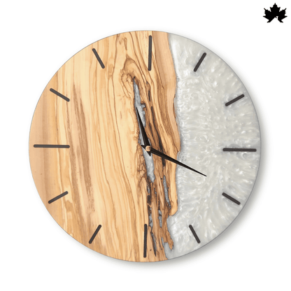 Wood and Resin Wall Clock | Wood and Resin Wall Clock by Fankaarlok