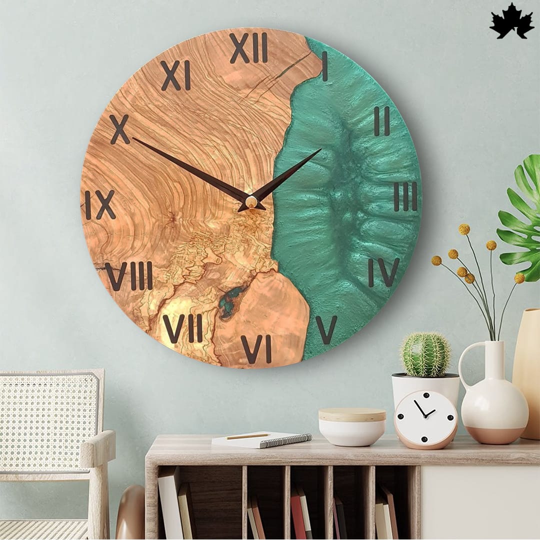 Natural Wood Wall Clock | Natural Wood Wall Clock by Fankaarlok