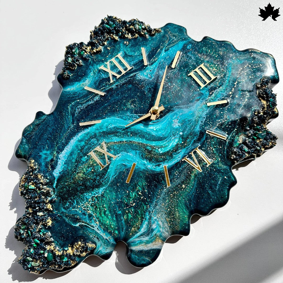 Luxury Resin Art Collection | Crystal Design Wall Clock by Fankaarlok