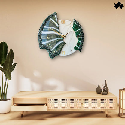 White & Green Resin Marble Design | Luxury Marble Art Clock by Fankaarlok
