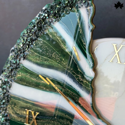 White & Green Resin Marble Design | Luxury Marble Art Clock by Fankaarlok