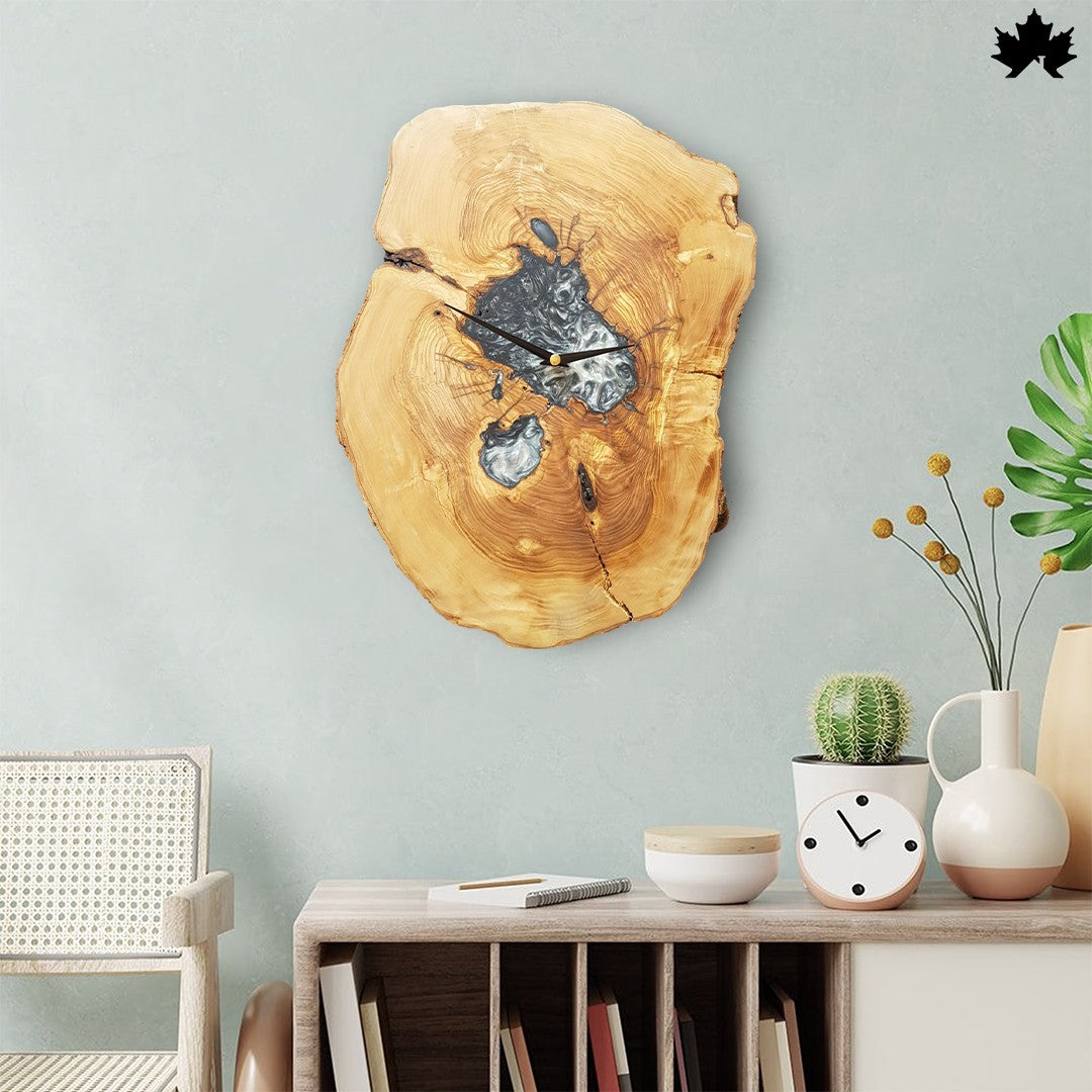 Natural Tree Slice with Silver Epoxy | Artisanal Wood Wall Clock by Fankaarlok